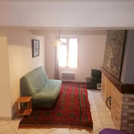 Appartamento Appartement De 2 Chambres Avec Wifi A Aurillac *